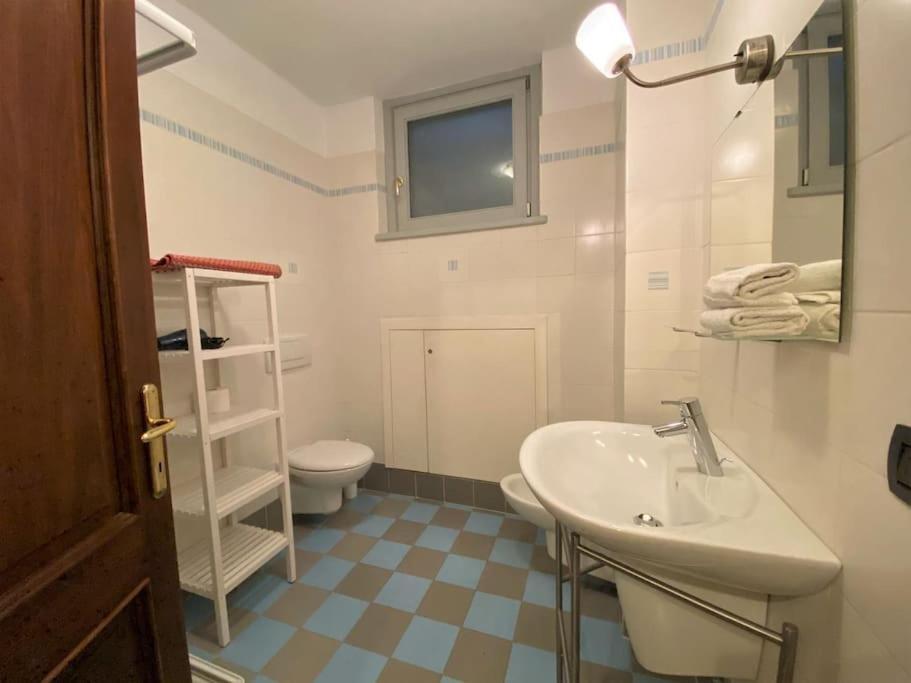 San Sisinio Apartment Argegno Bagian luar foto